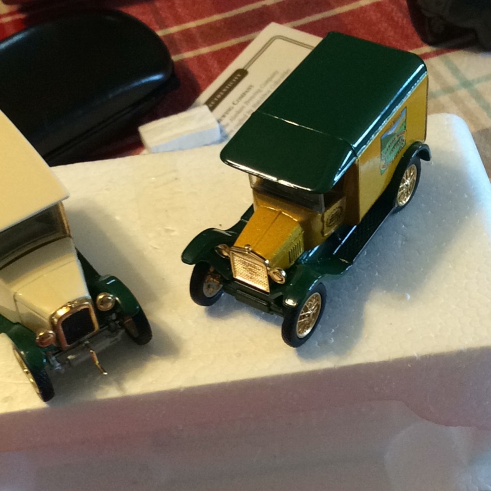 2 csrs - New Classic Matchbox cars Anderson Valley & Alaska